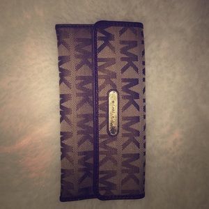 Michaels kors wallet